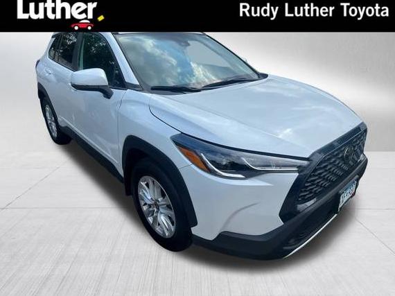 TOYOTA COROLLA CROSS 2022 7MUBAABG9NV008601 image